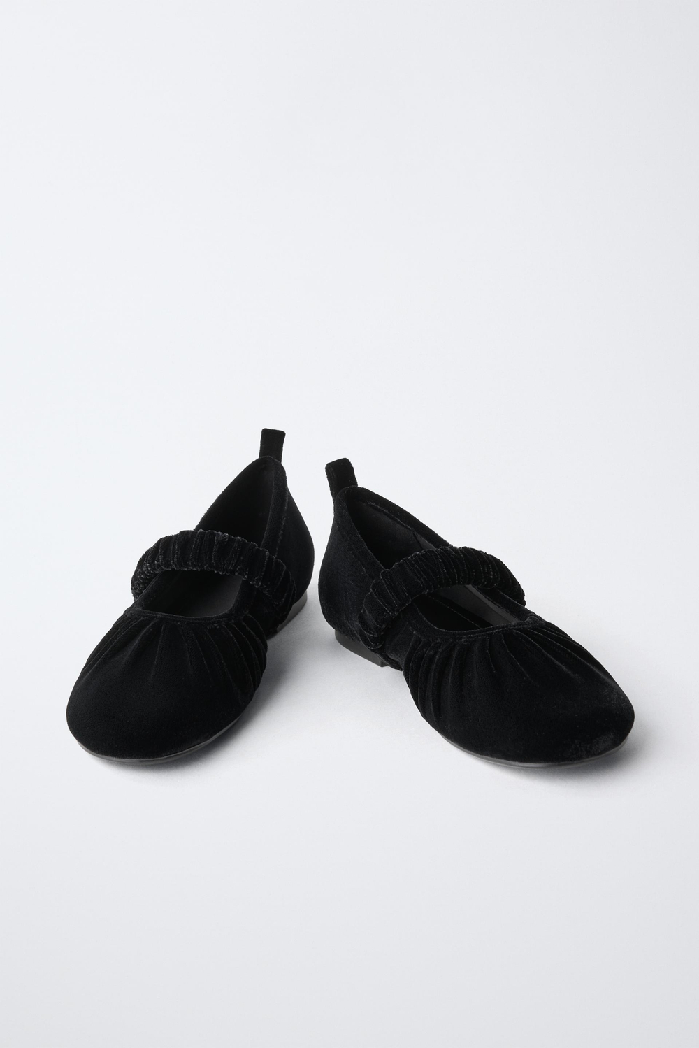 ZARA БАРХАТНЫЕ БАЛЕТКИ СО СБОРКАМИ, ЧЕРНЫЙ