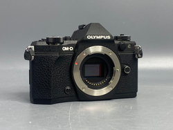 Olympus OM-D E-M5 Mark II Body 1.100 кадров