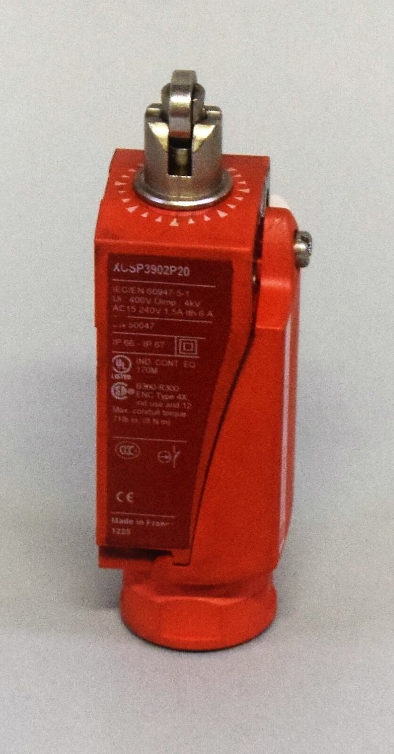 SCHNEIDER ELECTRIC XCSP3902P20