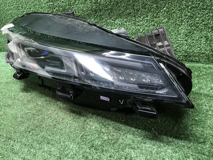 Битая Фара правая Changan Lamore (2023-н.в.) LED