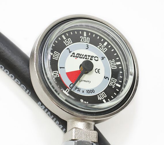 Манометр Aquatec 400 бар с шлангом 15 см