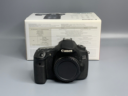 Canon 60D 23500 кадров Скол на экране