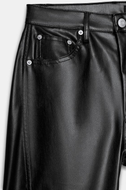 ZARA УКОРОЧЕННЫЕ БРЮКИ СВОБОДНОГО КРОЯ ИЗ ИСКУССТВЕННОЙ КОЖИ — ZW COLLECTION, ЧЕРНЫЙ