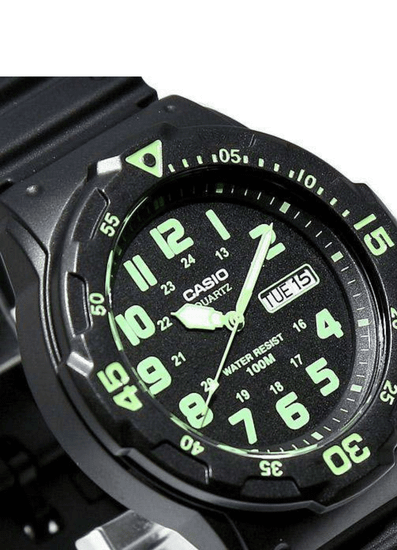 CASIO MRW-200H-3B — спортивные аналоговые часы с вращающимся безелем