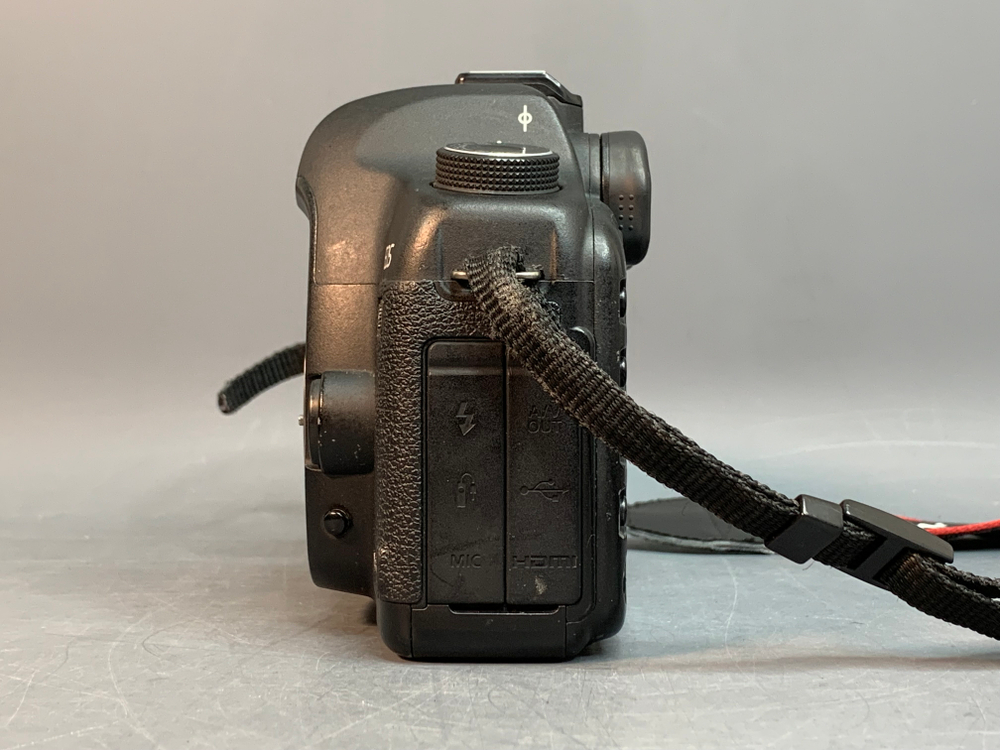 Canon EOS 5D Mark II перегревается плата