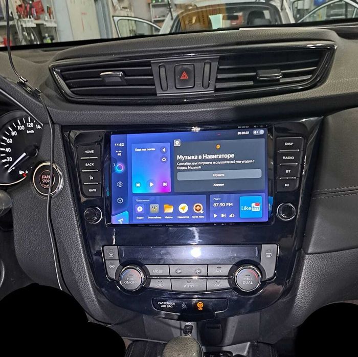 Магнитола для Nissan X-Trail T32, Qashqai J11 2014-2022 (климат, рамка большая с кнопками) - Teyes CC3L монитор 9" IPS на Android 10, CarPlay, 4G SIM-слот