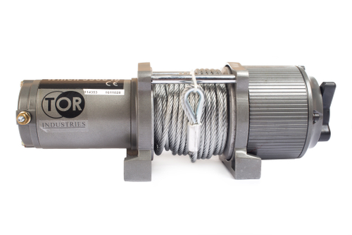 Лебедка (2720 кг/20 м) автомобильная TOR 12 V P6000 BASE