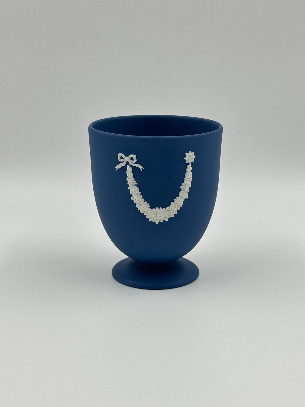 Ваза Wedgwood синяя