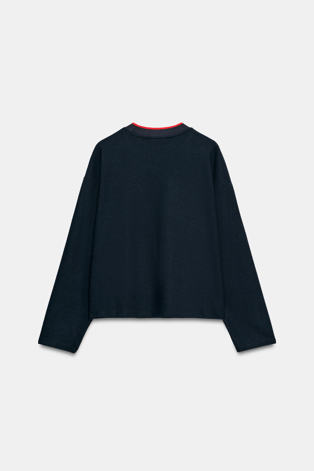 МЯГКАЯ ТОЛСТОВКА С КОНТРАСТНОЙ ПОЛОСКОЙ — ZARA