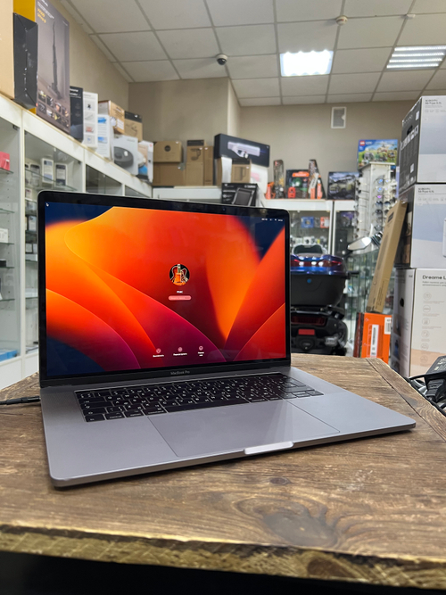 Б/У MacBook Pro 15 2017 i7/16/512 Gb