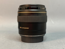 Canon EF 85mm 1.8 USM