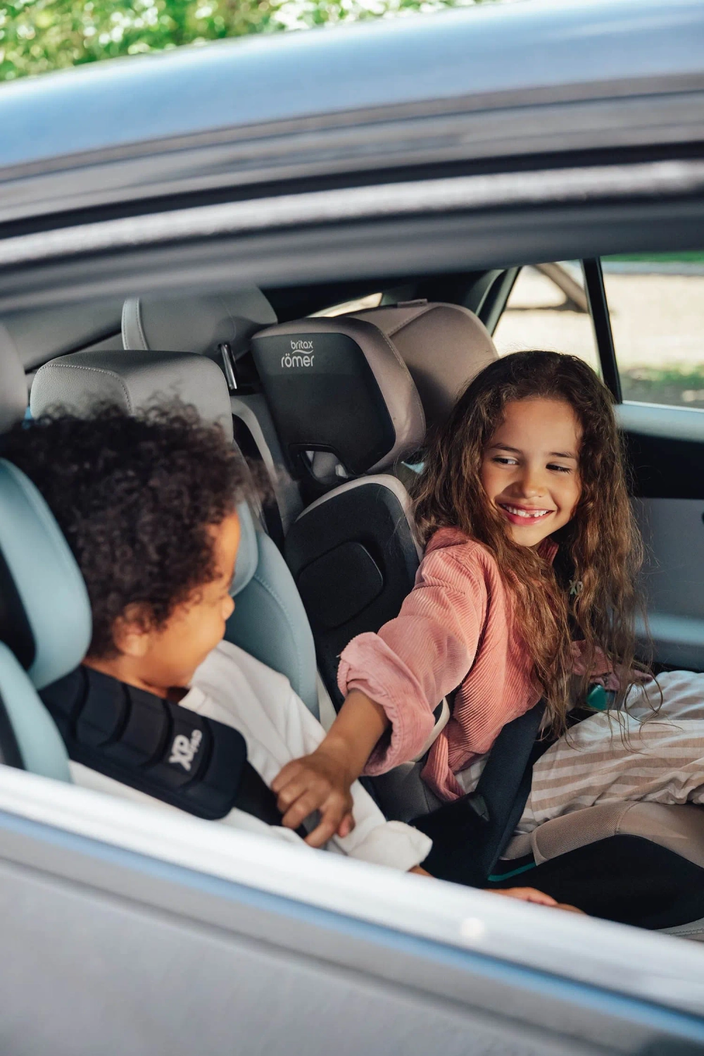 Автокресло 2/3 Britax Roemer KIDFIX PRO i-SIZE Style Harbor Blue, 3,5 до 12 лет, 15-36 кг (100-150 см), isofix, синий
