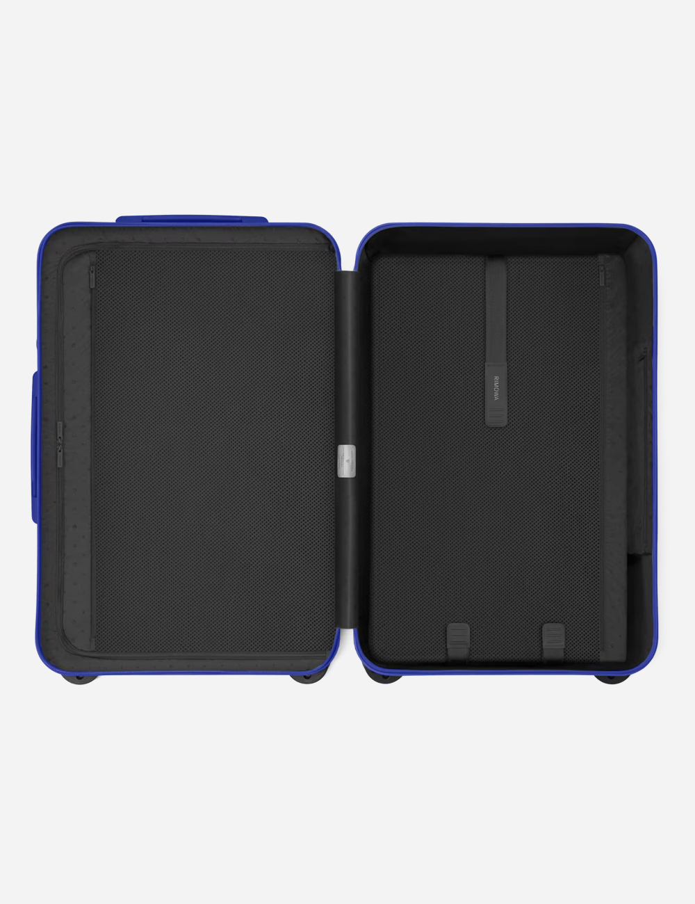 Чемодан Rimowa Essential Check-In M "Ultramarine blue"