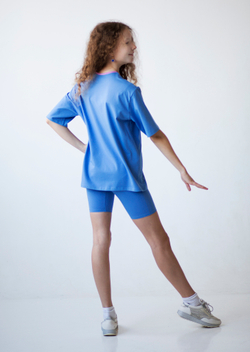 T-shirt "Blue with a gymnastics cat"