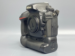Nikon D800 + BG-2H 141.000 кадров