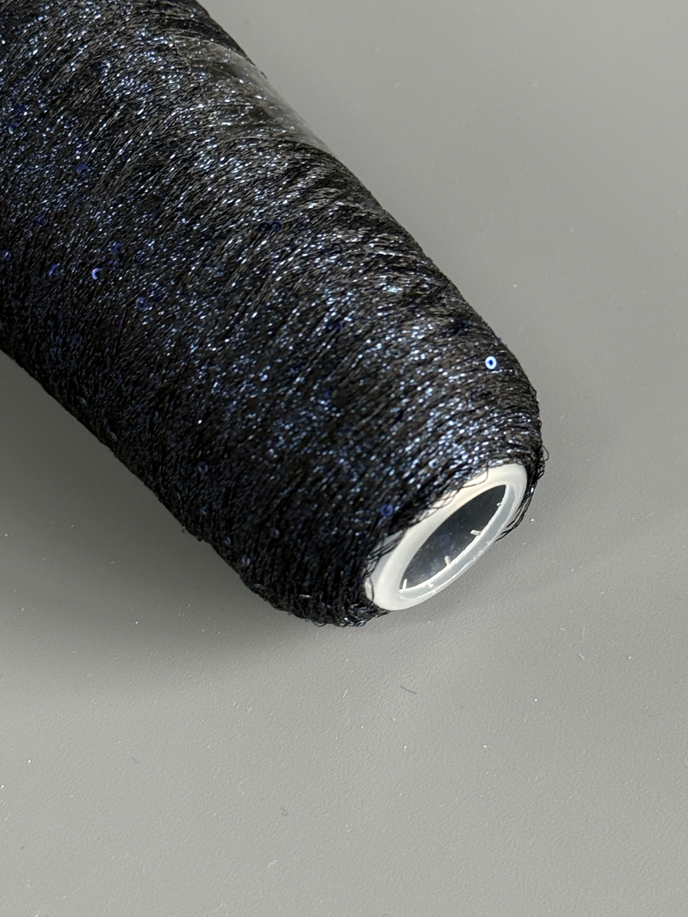 Пряжа Siyue Lurex Sequins пайтка 1,5 мм (61/морская пучина), 1800м/50гр