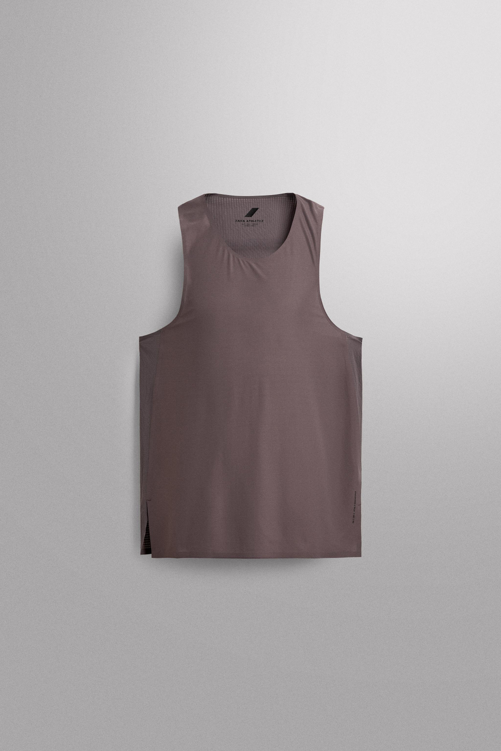 ЛЕГКИЙ СПОРТИВНЫЙ ТОП — ZARA