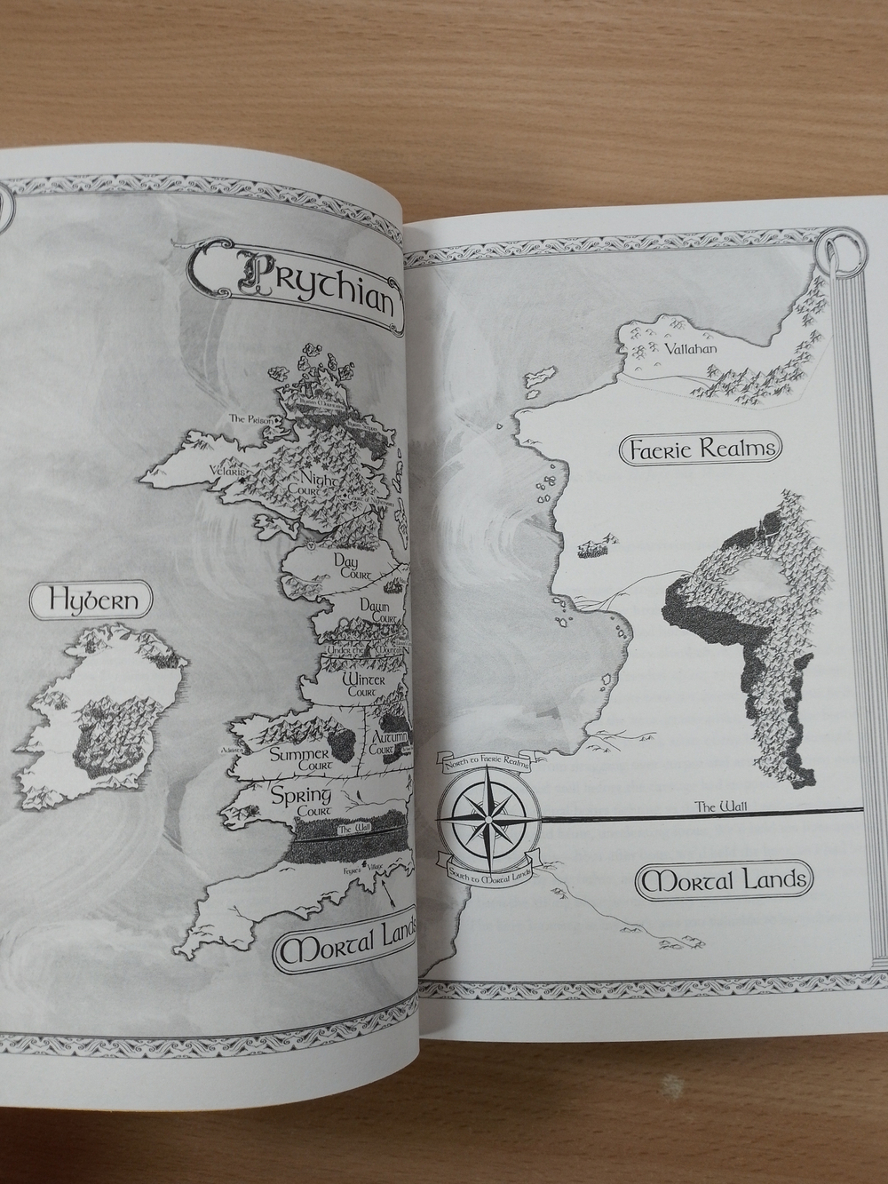 A Court of Wings and Ruin (A Court of Thorns and Roses, 3)