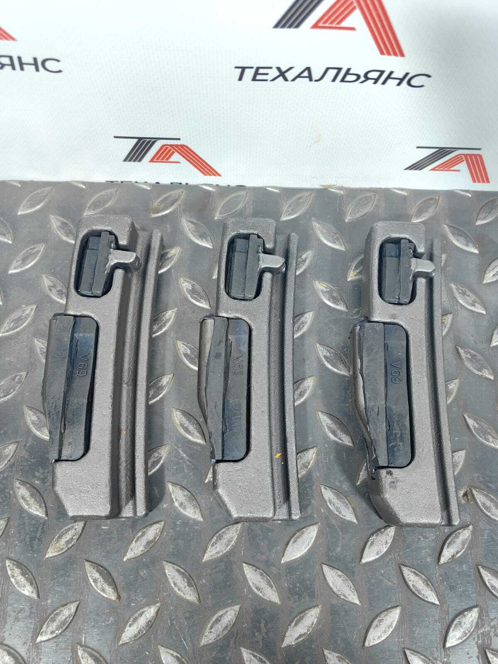 Палец V69PN