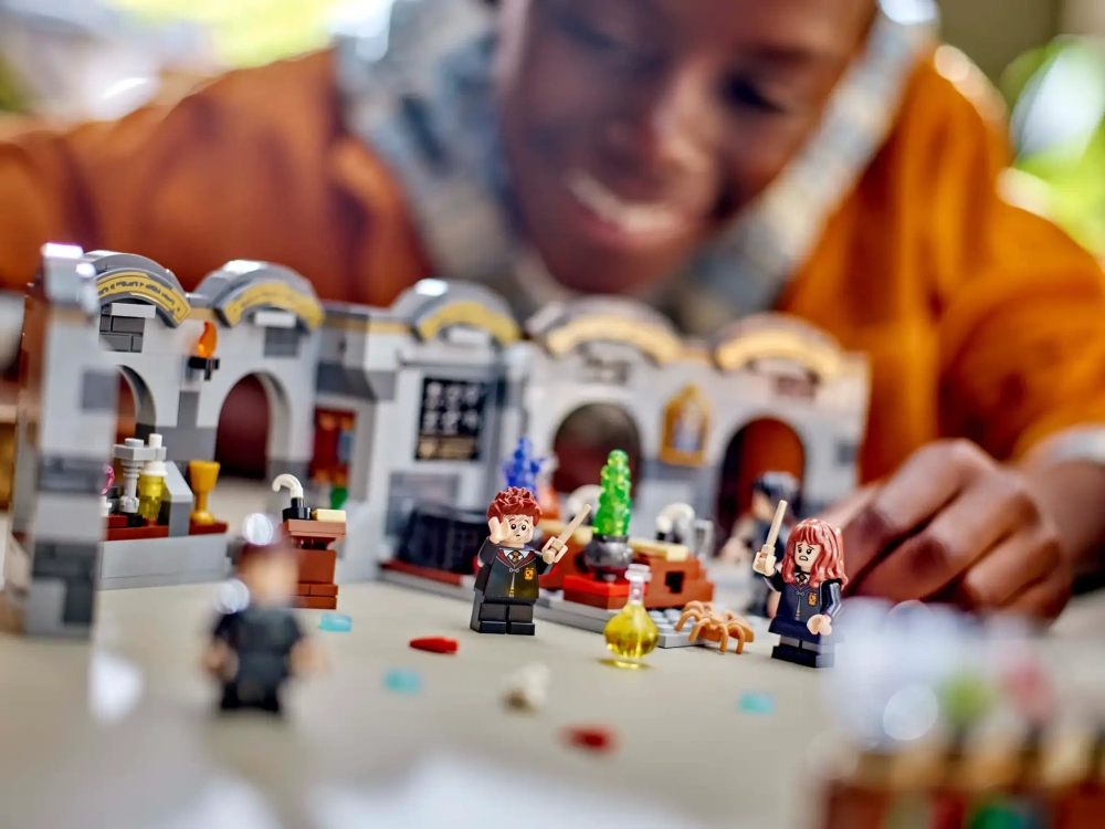 Конструктор LEGO Harry Potter 76431 Замок Хогвартс: Урок зельеварения