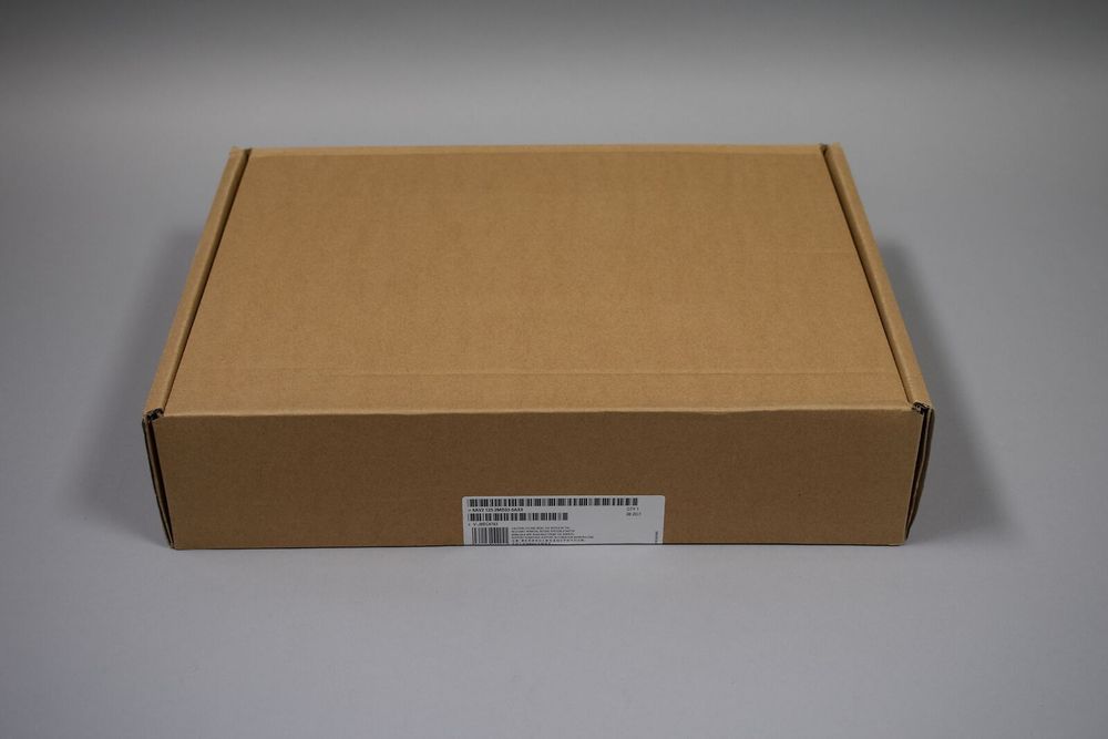Новый SIEMENS 6AV2123-2MB03-0AX0 Новый SIEMENS 6AV2123-2MB03-0AX0