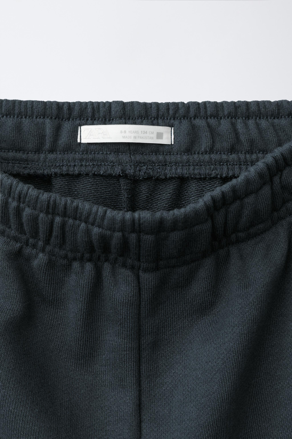 ZARA КОМПЛЕКТ ИЗ ТОЛСТОВКИ НА МОЛНИИ И БРЮК WIDE LEG С ЛАМПАСАМИ, СИНИЙ