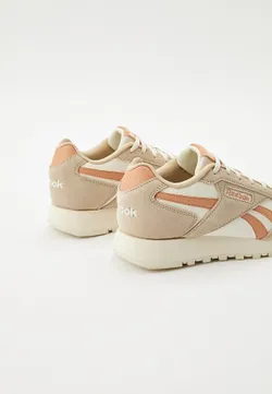 Кроссовки женские REEBOK CLASSIC LEATHER