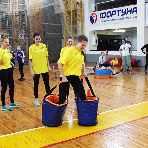Забег в ведрах