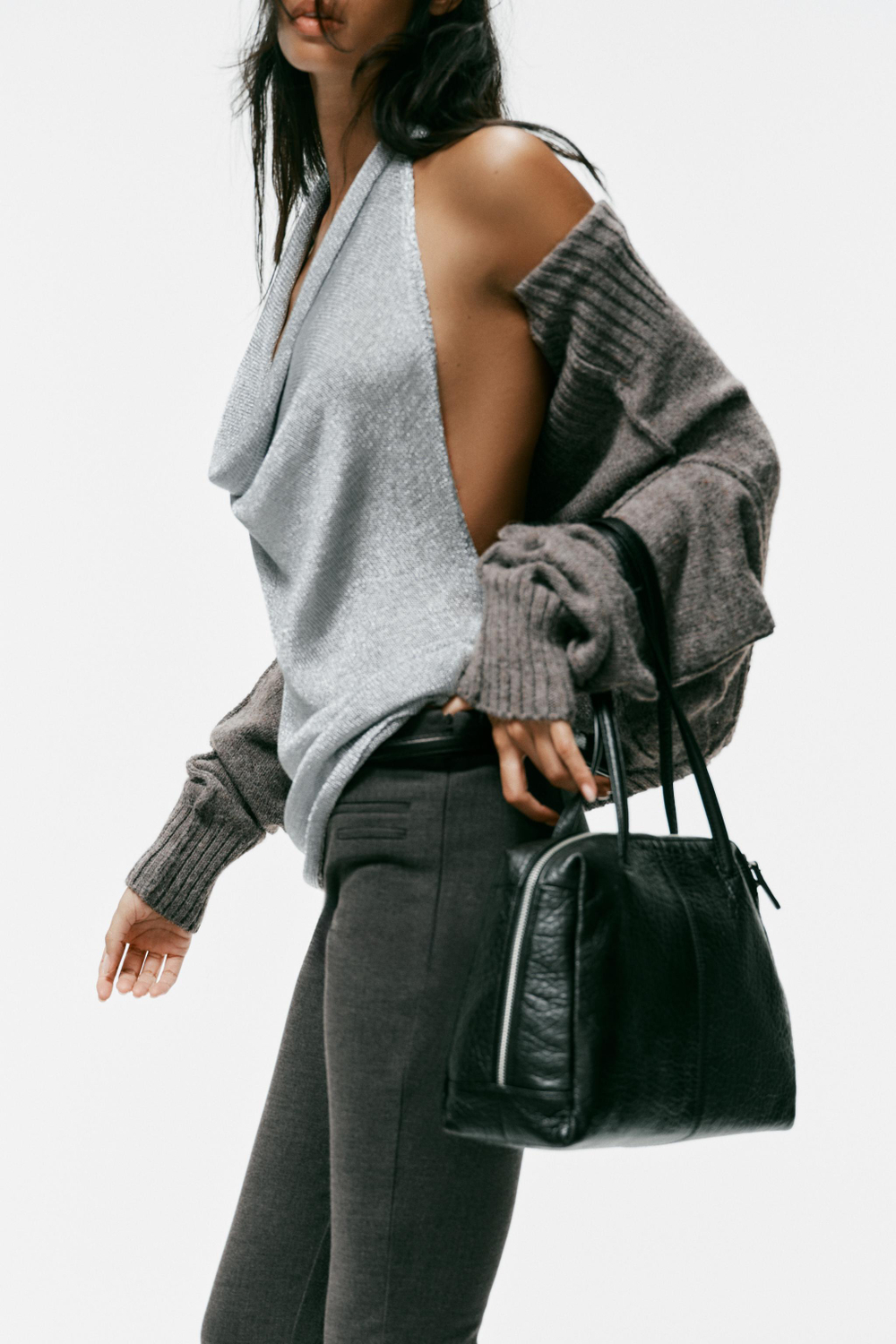 ТРИКОТАЖНЫЙ ТОП ХАЛТЕР С БЛЕСТЯЩЕЙ НИТЬЮ — ZARA
