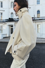 КОРОТКИЙ ТРЕНЧ ZW COLLECTION — ZARA