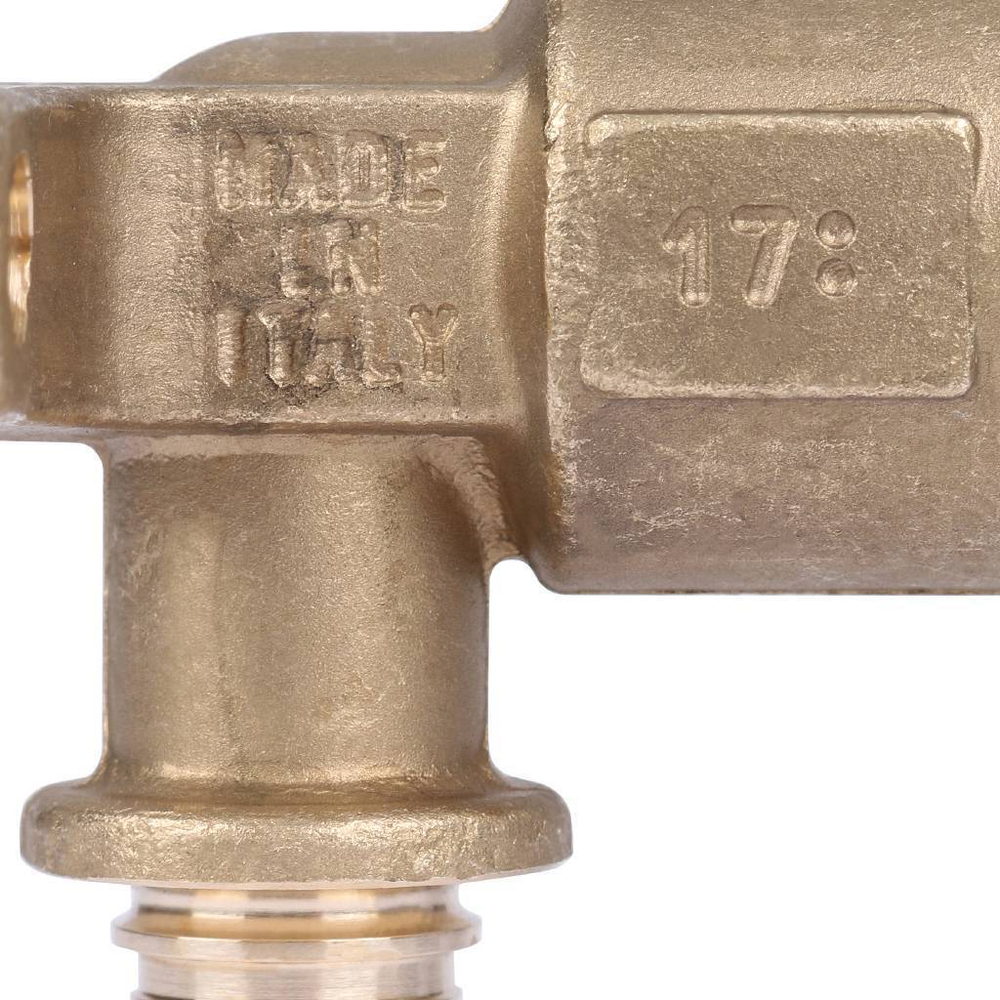 Угольник настенный с длинным нарезным патрубком 16-Rp 1/2"