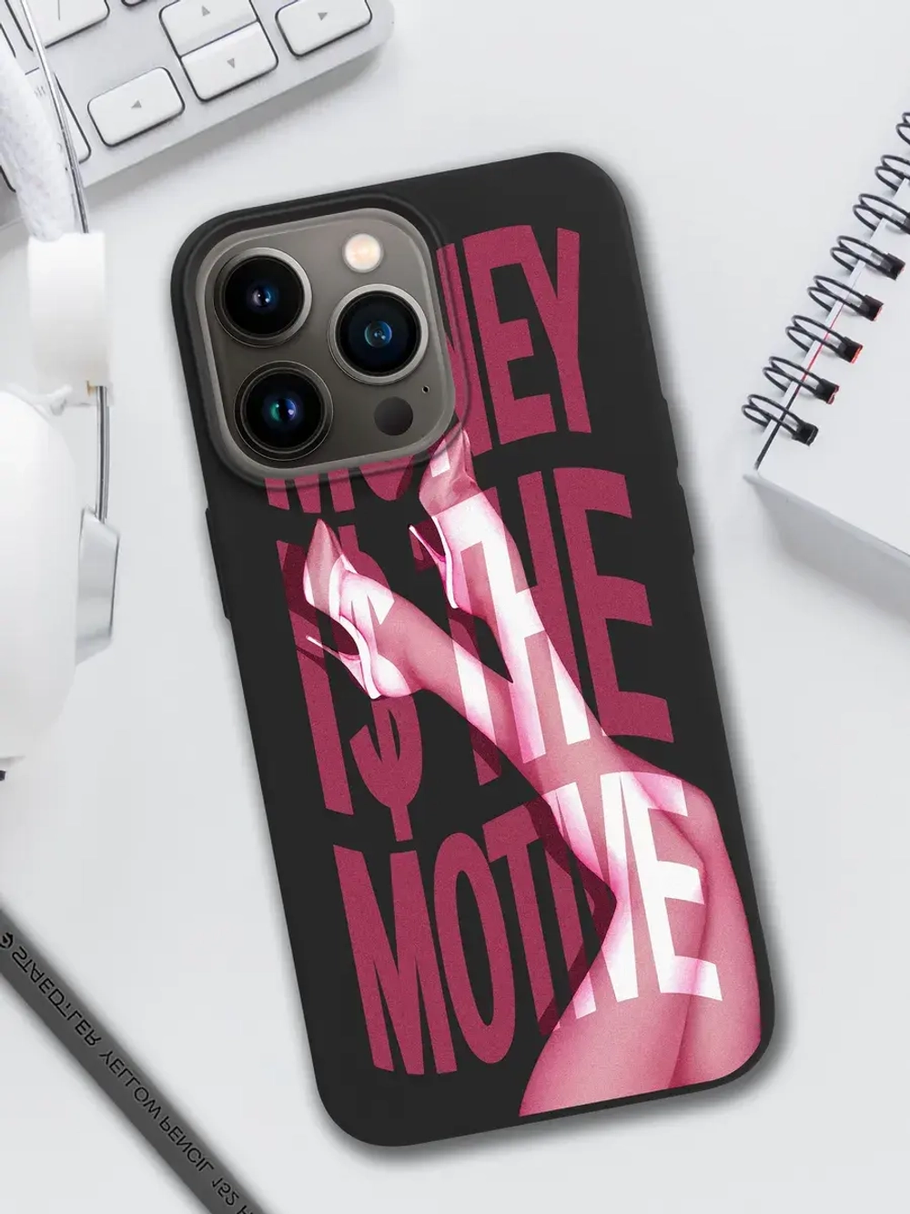 Чехол на iPhone 16 Pro