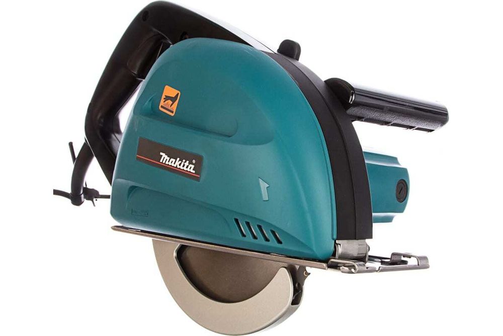 Уцененная дисковая пила Makita 4131 Уцененная дисковая пила Makita 4131