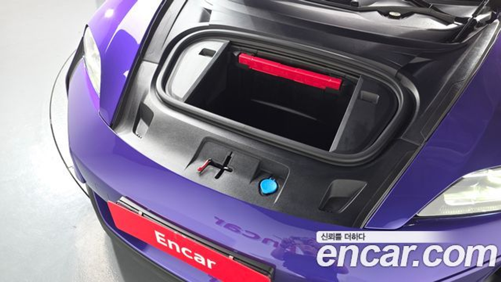Porsche Taycan Turbo GT Weissach pack — 2025