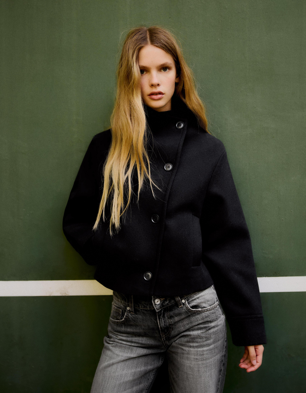 Женский укороченный двубортный бушлат - BERSHKA