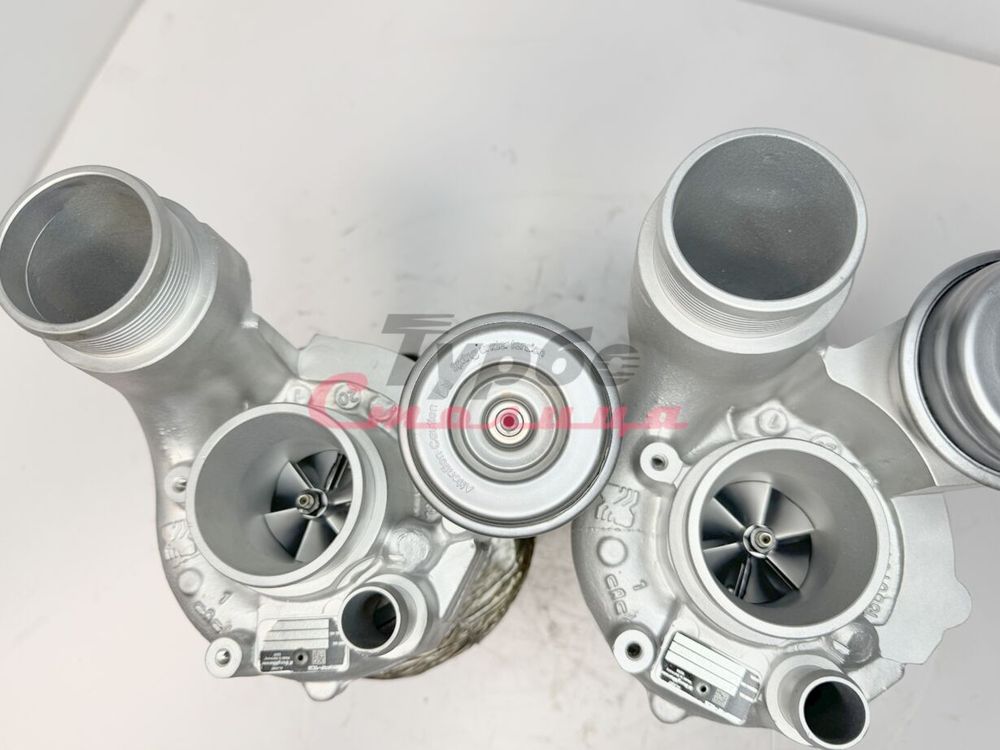 Турбина 18559700008 BorgWarner для Mercedes