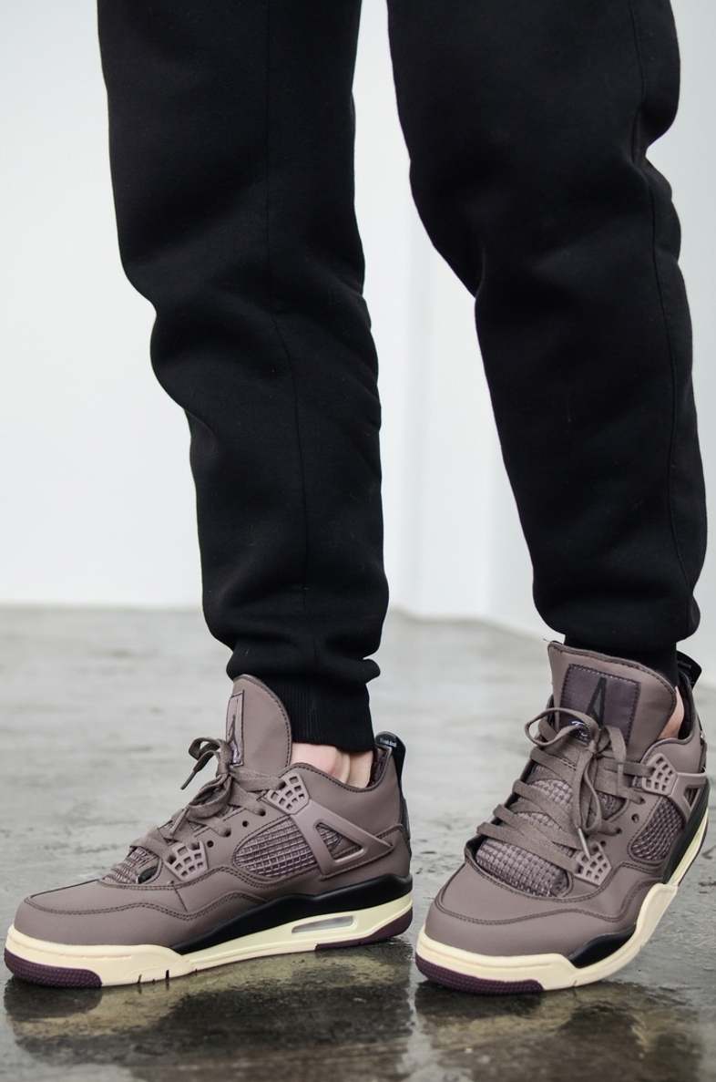 Кроссовки NIKE JORDAN 4 (корич.)