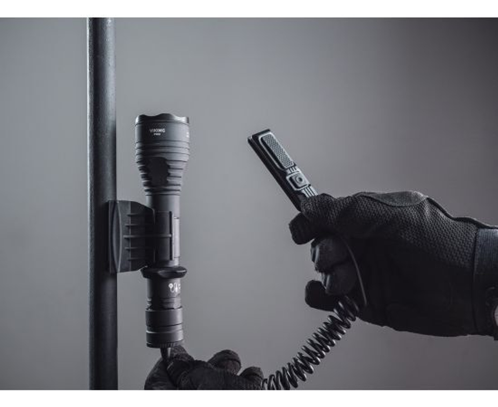Набор охотника ARMYTEK VIKING PRO MAGNET USB EXTENDED SET F07702C холодный свет, 2200Лм