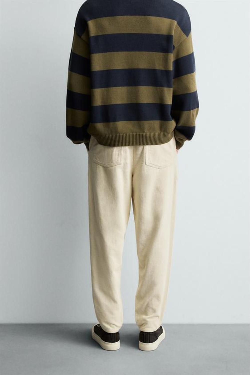 ZARA ВЕЛЬВЕТОВЫЕ БРЮКИ CARROT FIT, ЭКРЮ