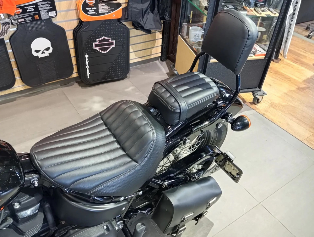 Harley-Davidson Street Bob 114