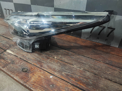 Фара левая LED Toyota Fortuner 2 15-20 Б/У Оригинал 810700KG40