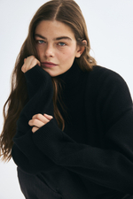 Джемпер оверсайз с воротником-полуводолазкой - H&M