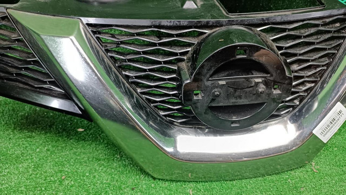 Решетка радиатора Nissan X-Trail T32 (2013-2019)