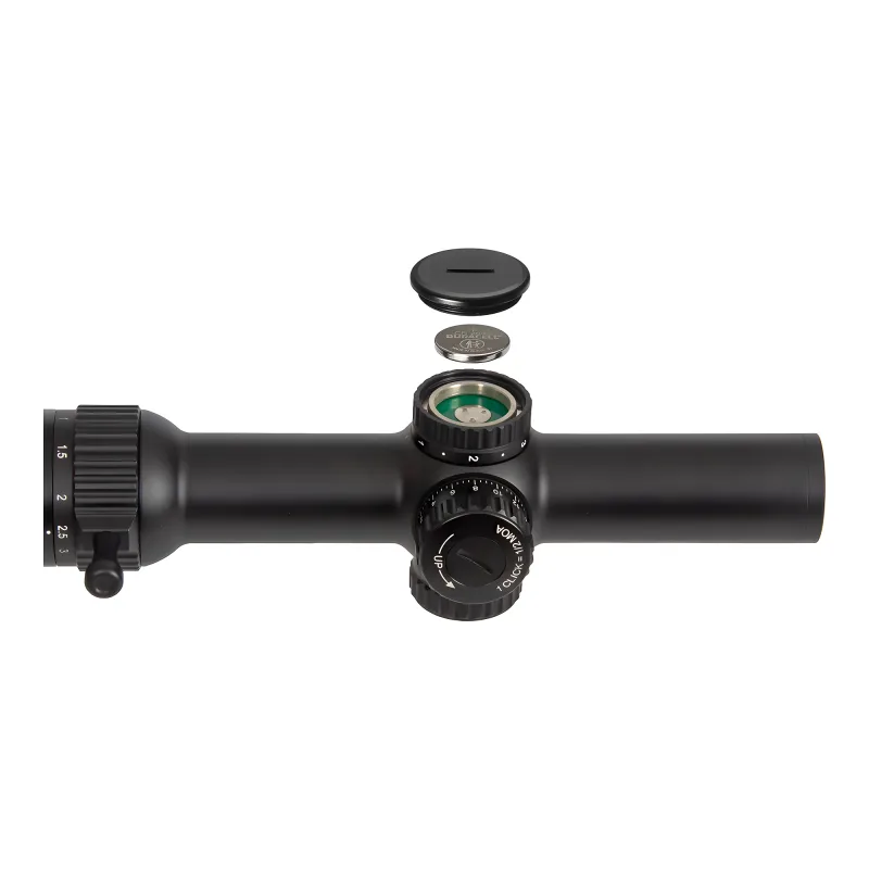 Прицел Gaut Obsidian 1-8x24, сетка 39, 1/2 МОА - открытый батарейный отсек с батарейкой