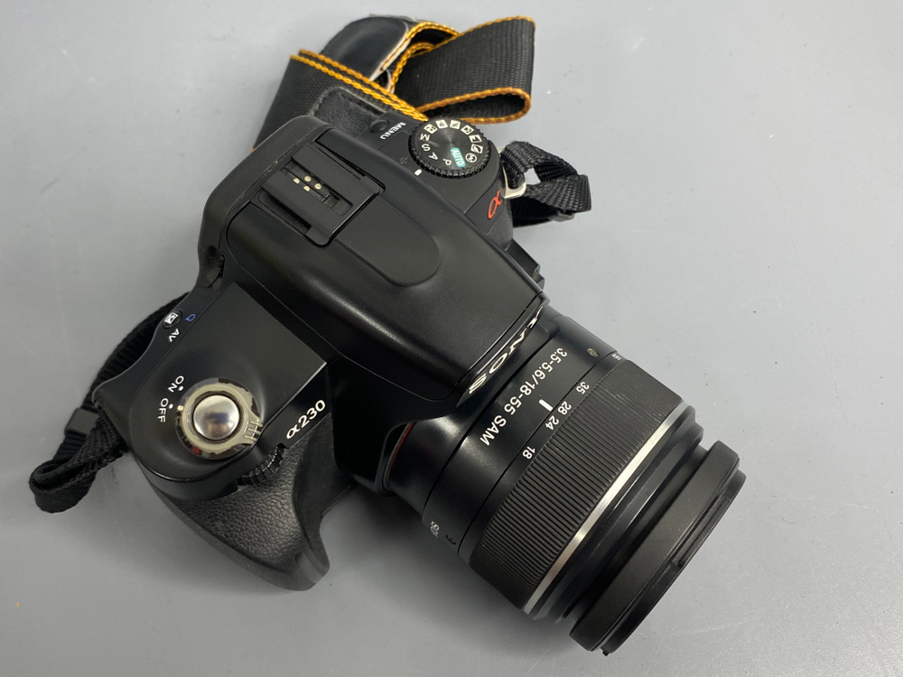 Sony A230 18-55mm