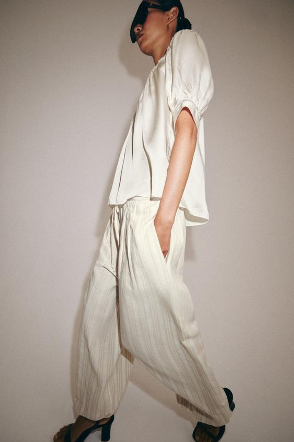 ZARA БРЮКИ-ШАРОВАРЫ В ПОЛОСКУ — ZW COLLECTION, ЭКРЮ