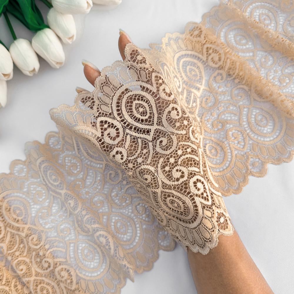 Широкое кружево эластичное 18см, Бежевый (lace/magn/180)