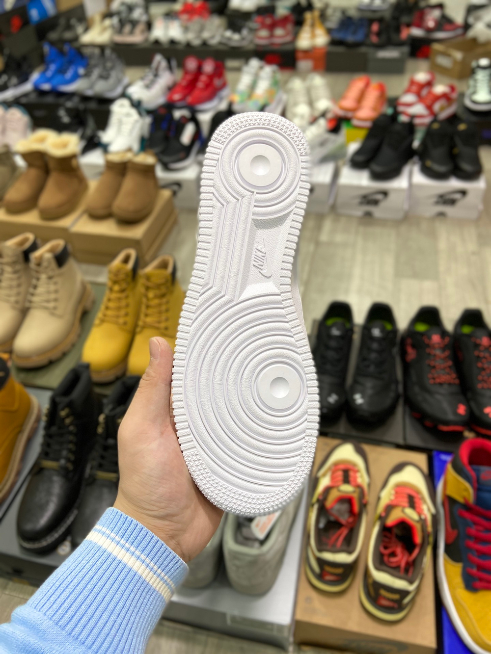 Nike Air Force 1 Low "LX White Pendant"