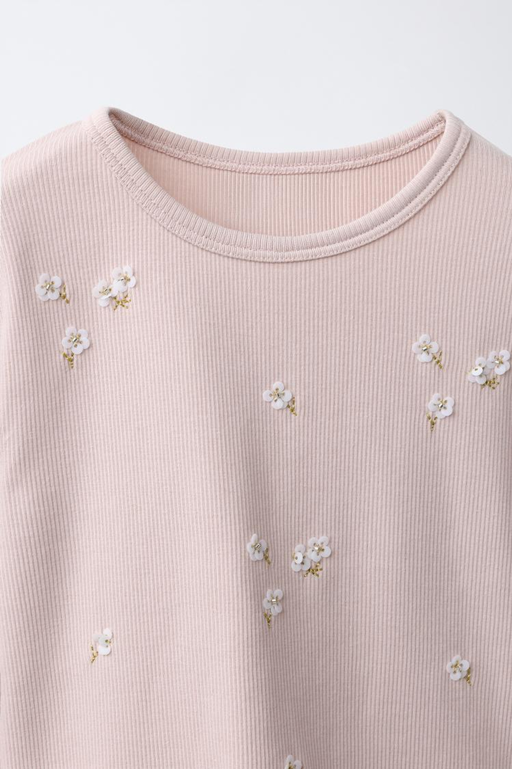 ZARA ФУТБОЛКА В РУБЧИК С ВЫШИВКОЙ И ЖЕМЧУЖИНАМИ, РОЗОВЫЙ