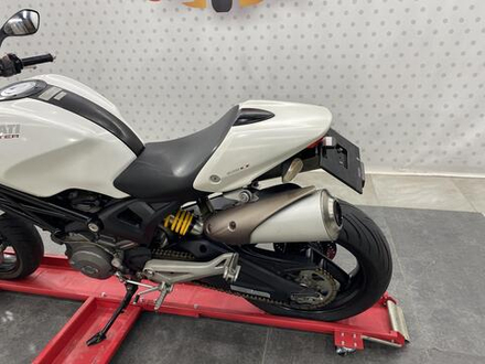 Ducati Monster 696 Plus 2013